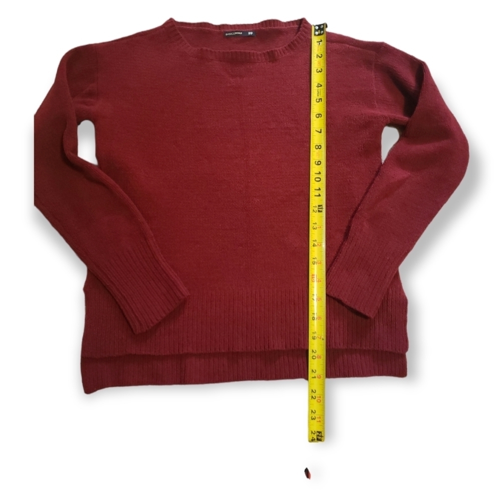 Basic Maroon color sweater - Picture 2 of 5